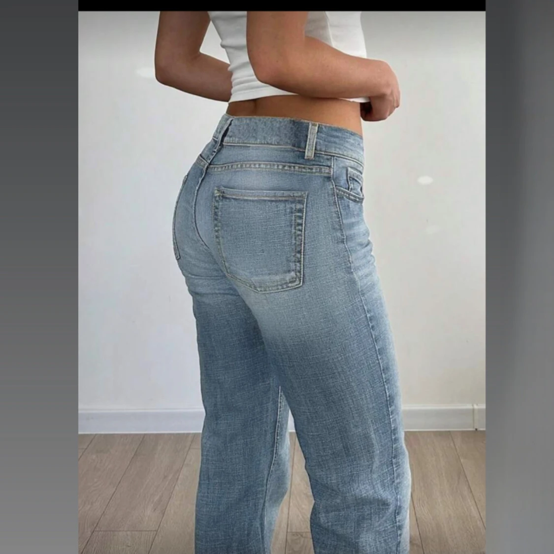 Stretchiga Midwaist bootcut jeans ljusblå - 1
