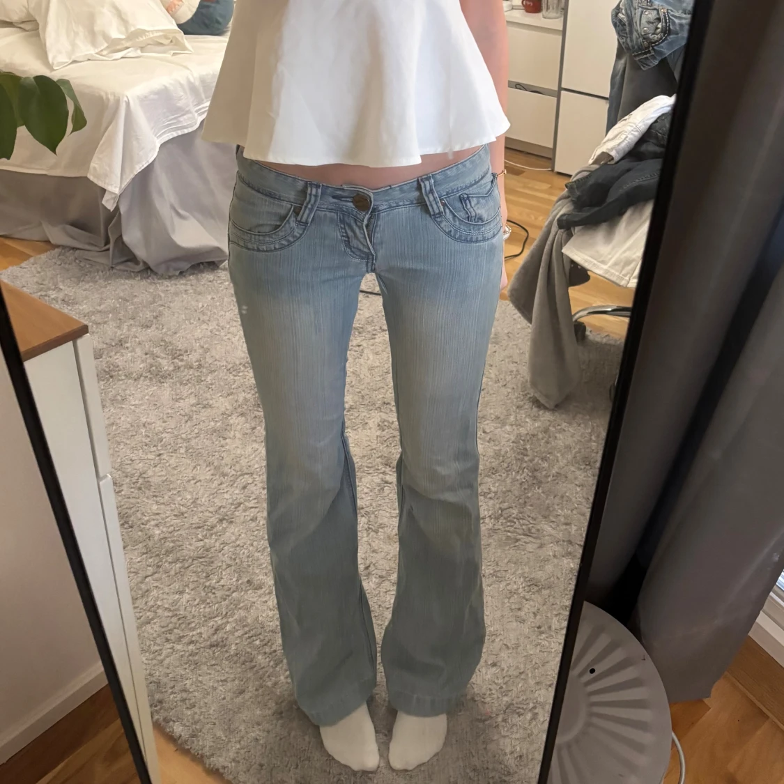 Ljusblåa lågmidjade Jeans