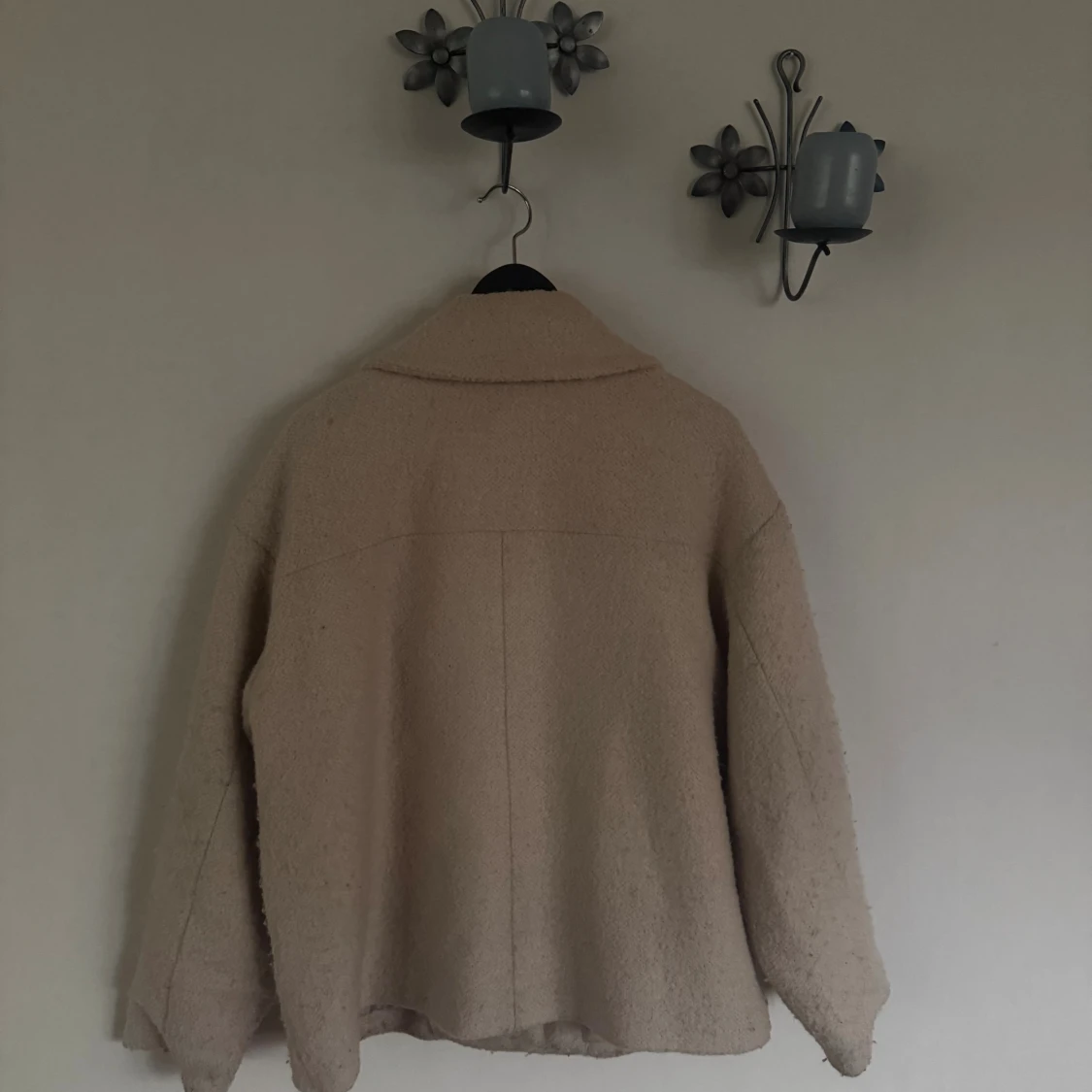 Beige teddyjacka från Monki - 1