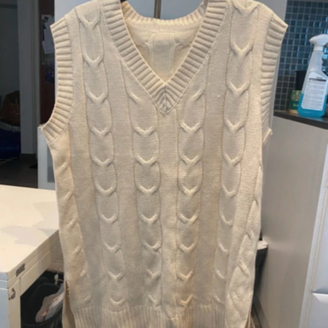 Stickad vit väst från SHEIN