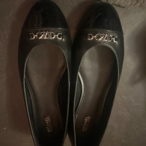 Ballerina Michael kors skor - Bra skick storlek 39 nypris: 1600