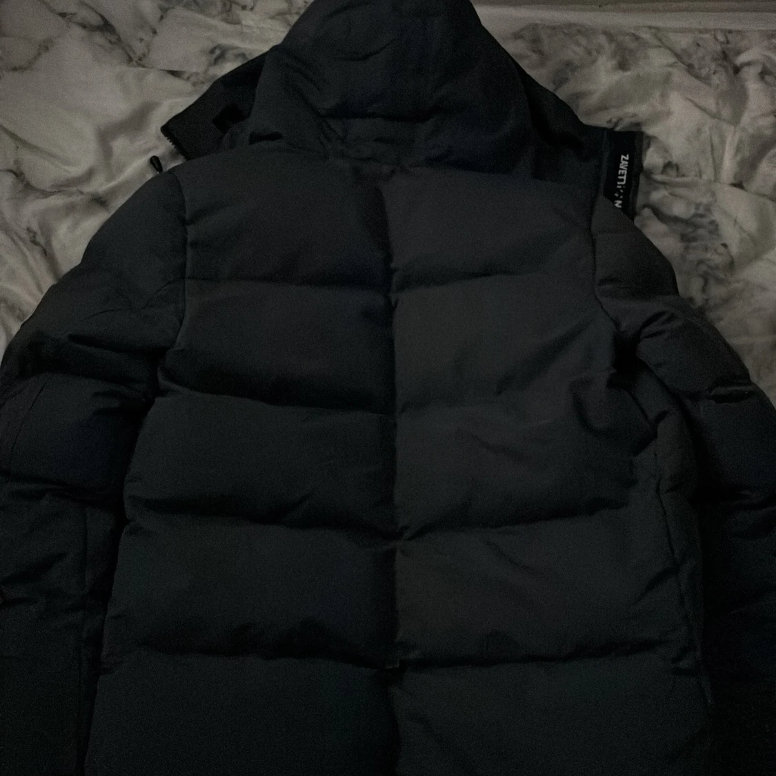 Svart pufferjacka från Zavetti Canada - 3