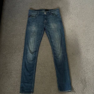 Tiger of sweden - Säljer nu ett par stilrena tiger of sweden jeans i storlek 32/32. Hör av er vid frågor