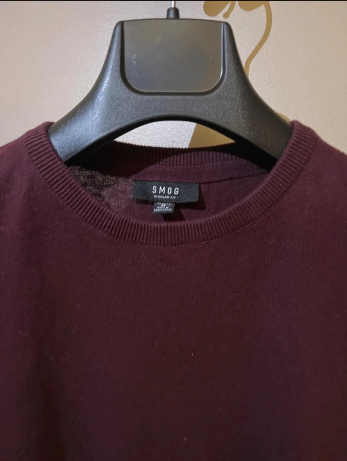 Vinröd stickad crewneck från SMOG, storlek  - 1