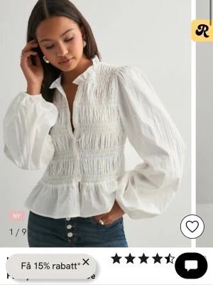 Blus Nelly - Använd 1 gång helt som ny