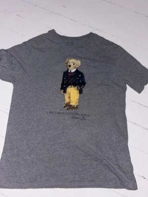 Grå t-shirt Polo Bear Ralph Lauren - Kontakta vid frågor!