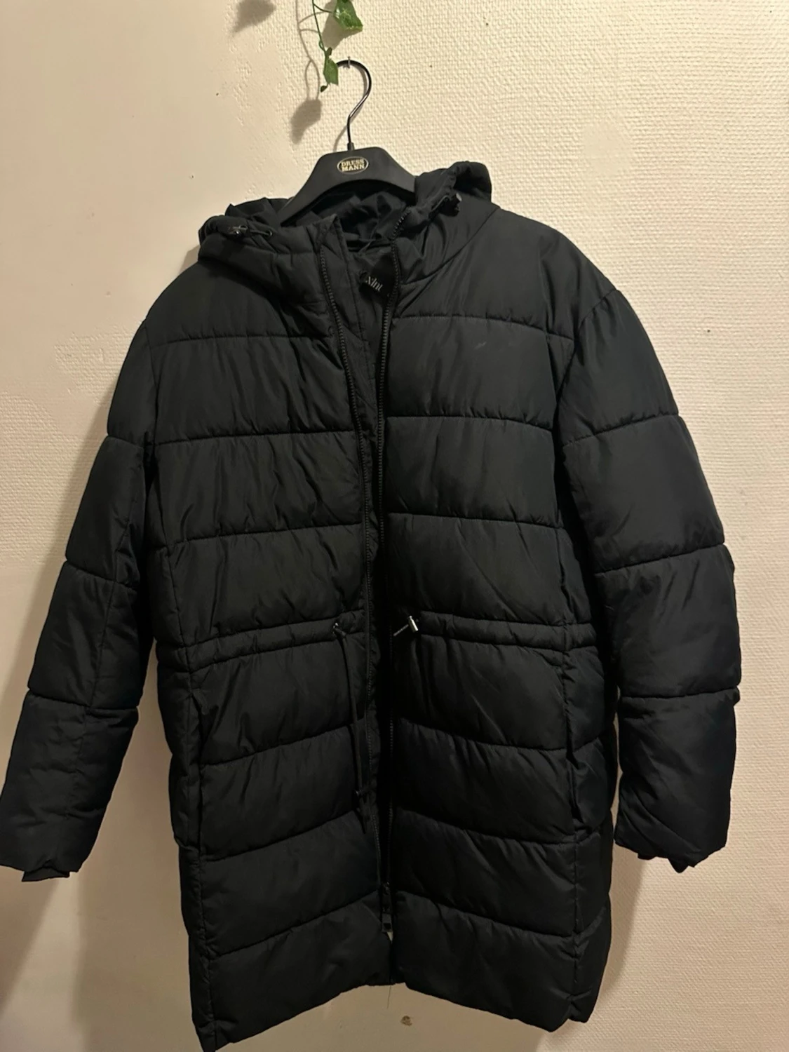 Svart lång pufferjacka från Y.A.S - 3