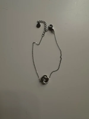 Edblad ”knut” armband - Supergulligt!