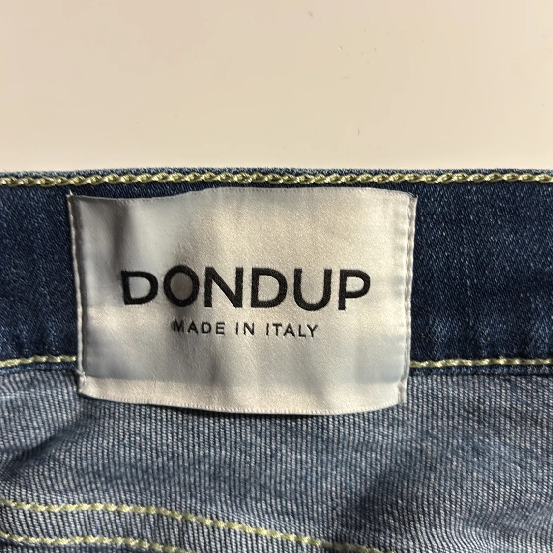 Blå jeans med slitningar från dondup - 3