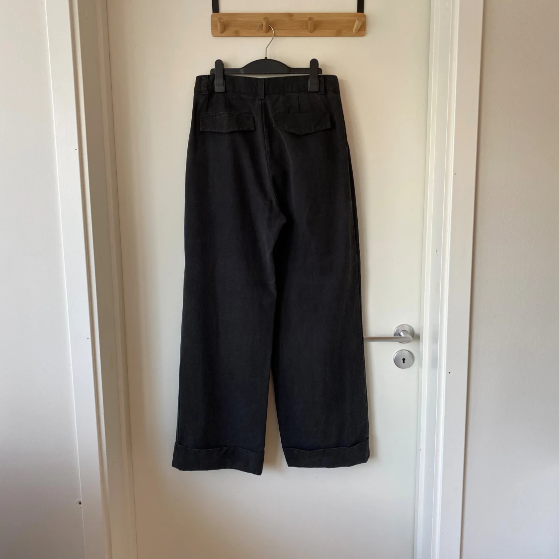 Vida, mörkgrå byxor  - 1