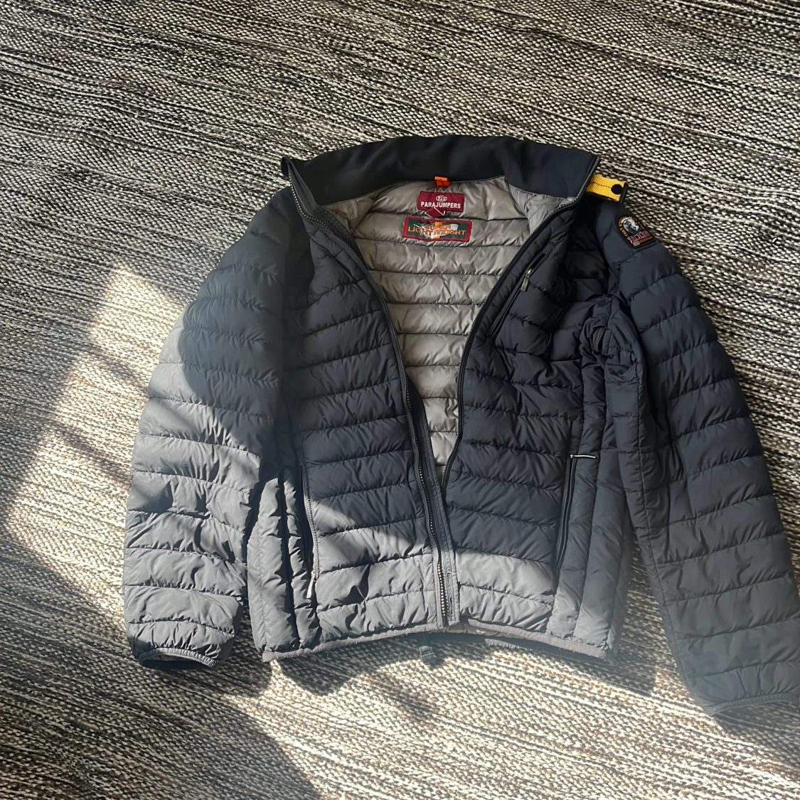 Svart lättviktsdunjacka Parajumpers