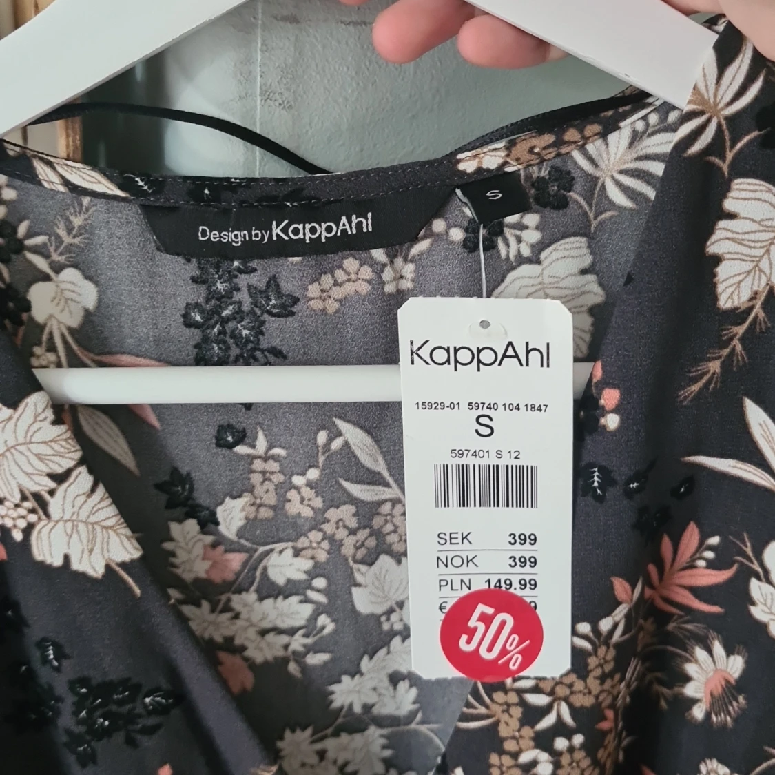 Blommig långklänning från KappAhl - 3