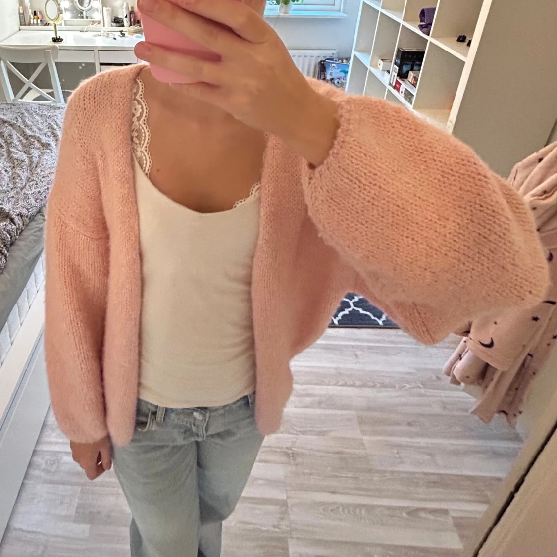 Ljusrosa stickad kofta från Lindex - 1