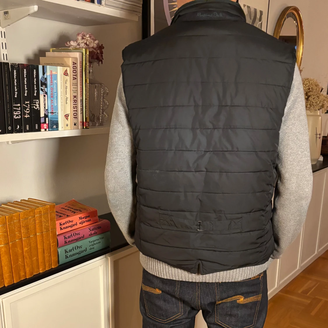 Svart dunväst från Massimo Dutti - 2