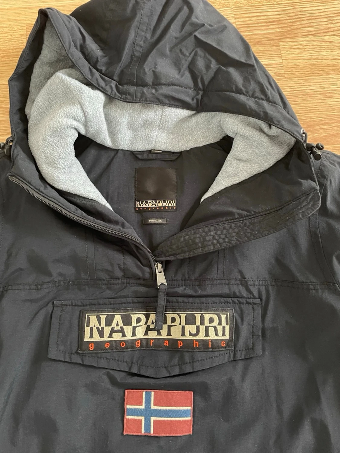 Napapijri svart parkas med fleece - 2