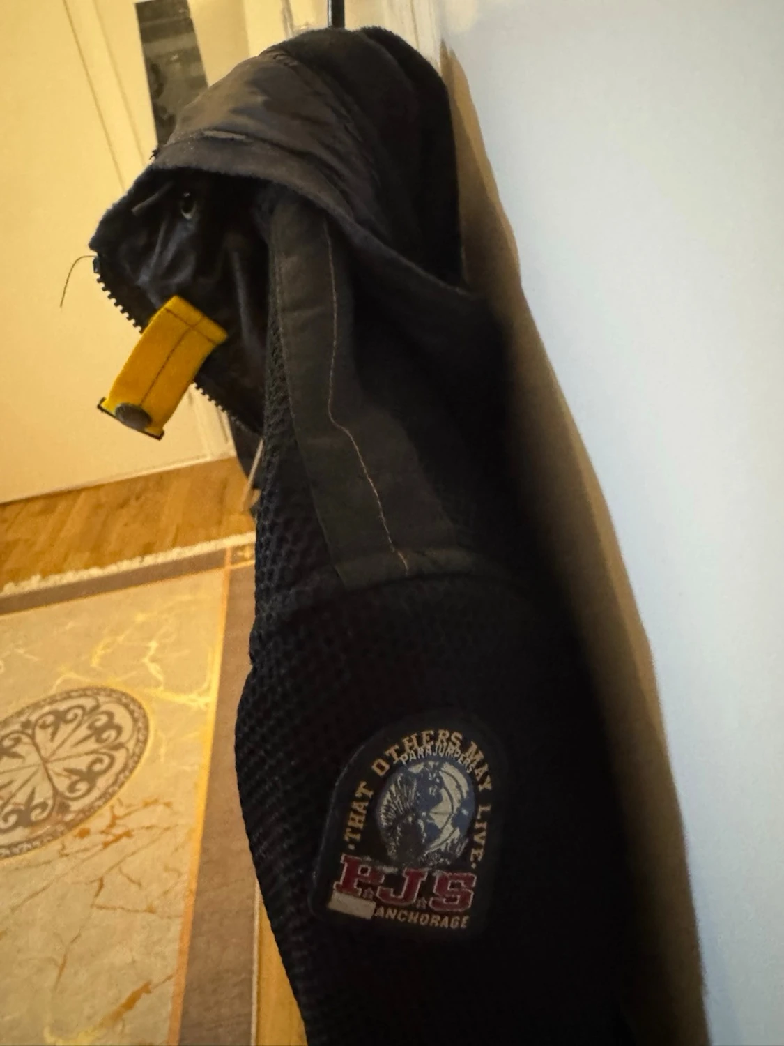 Svart vindjacka från Parajumpers - 1