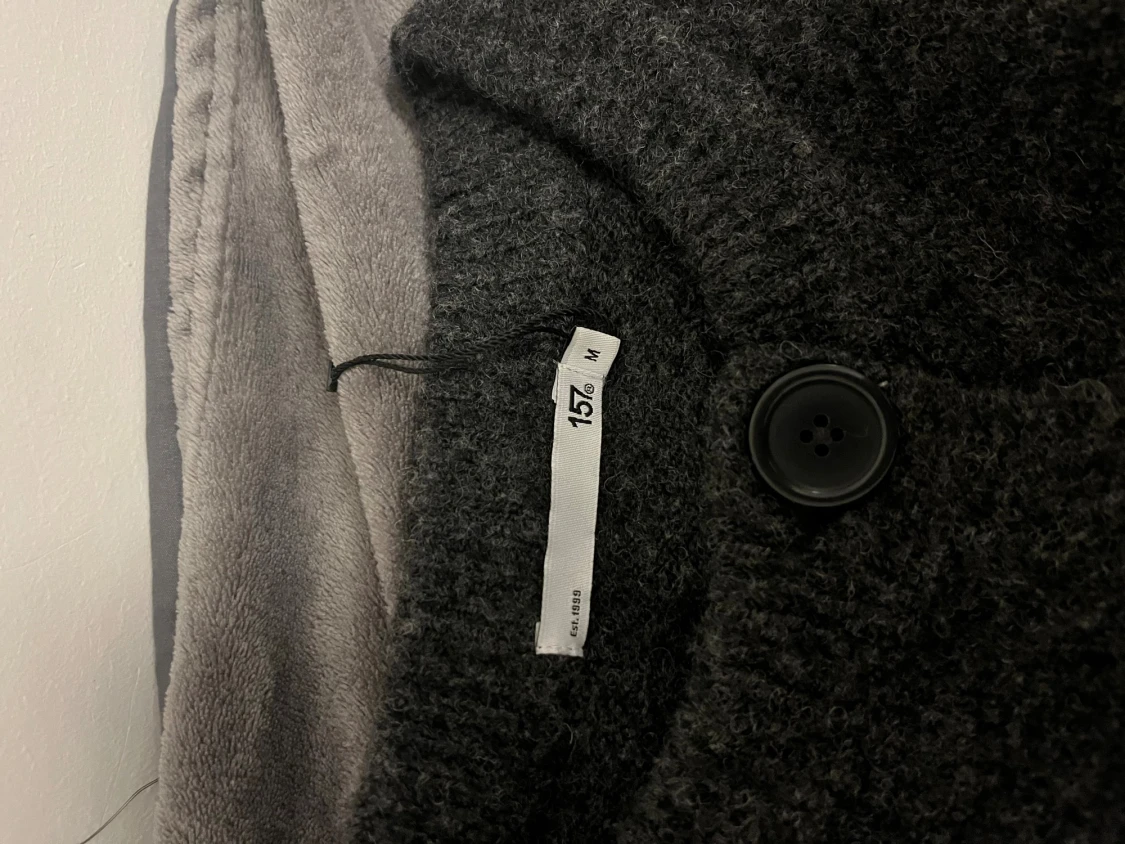 Mörkgrå stickad kofta från 157 - 1