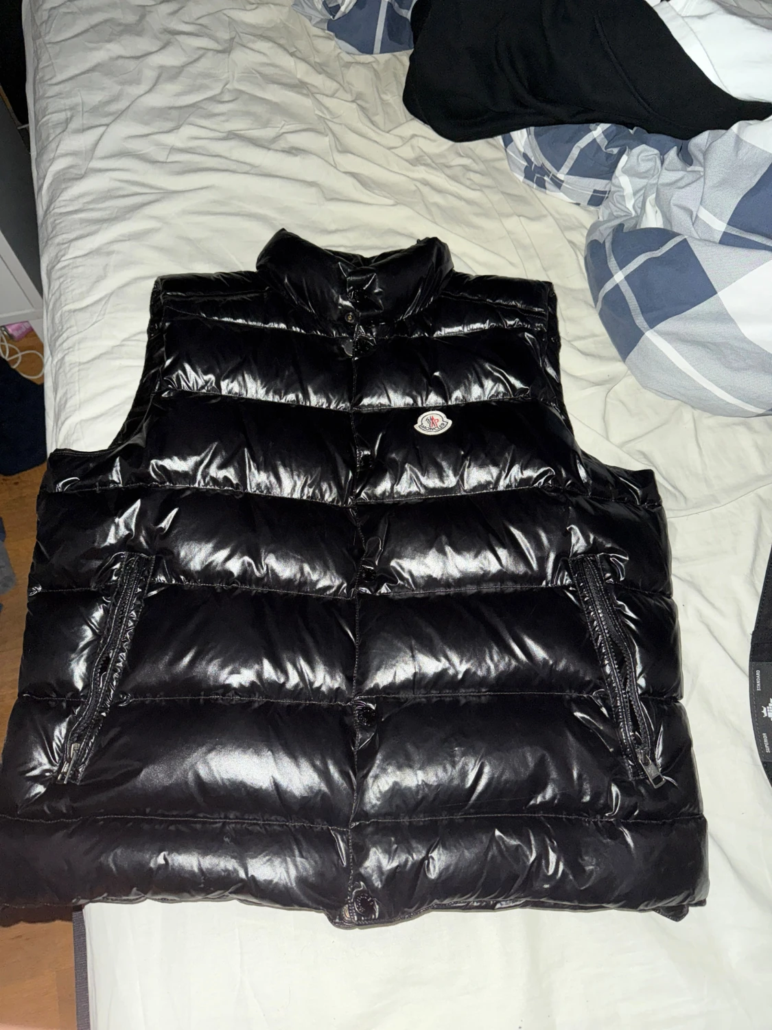 Svart Moncler pufferväst