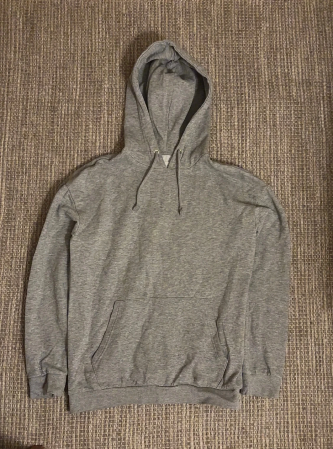 Grå hoodie från Pier One