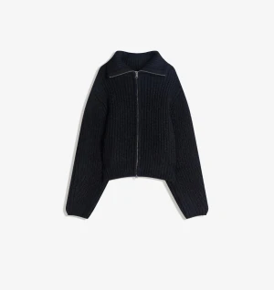 Mörkblå stickad kofta med dragkedja - Sällan använd, väldigt fin och inga defekter