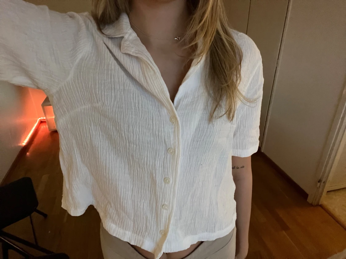 Vit kortärmad skjorta från Lindex - 1