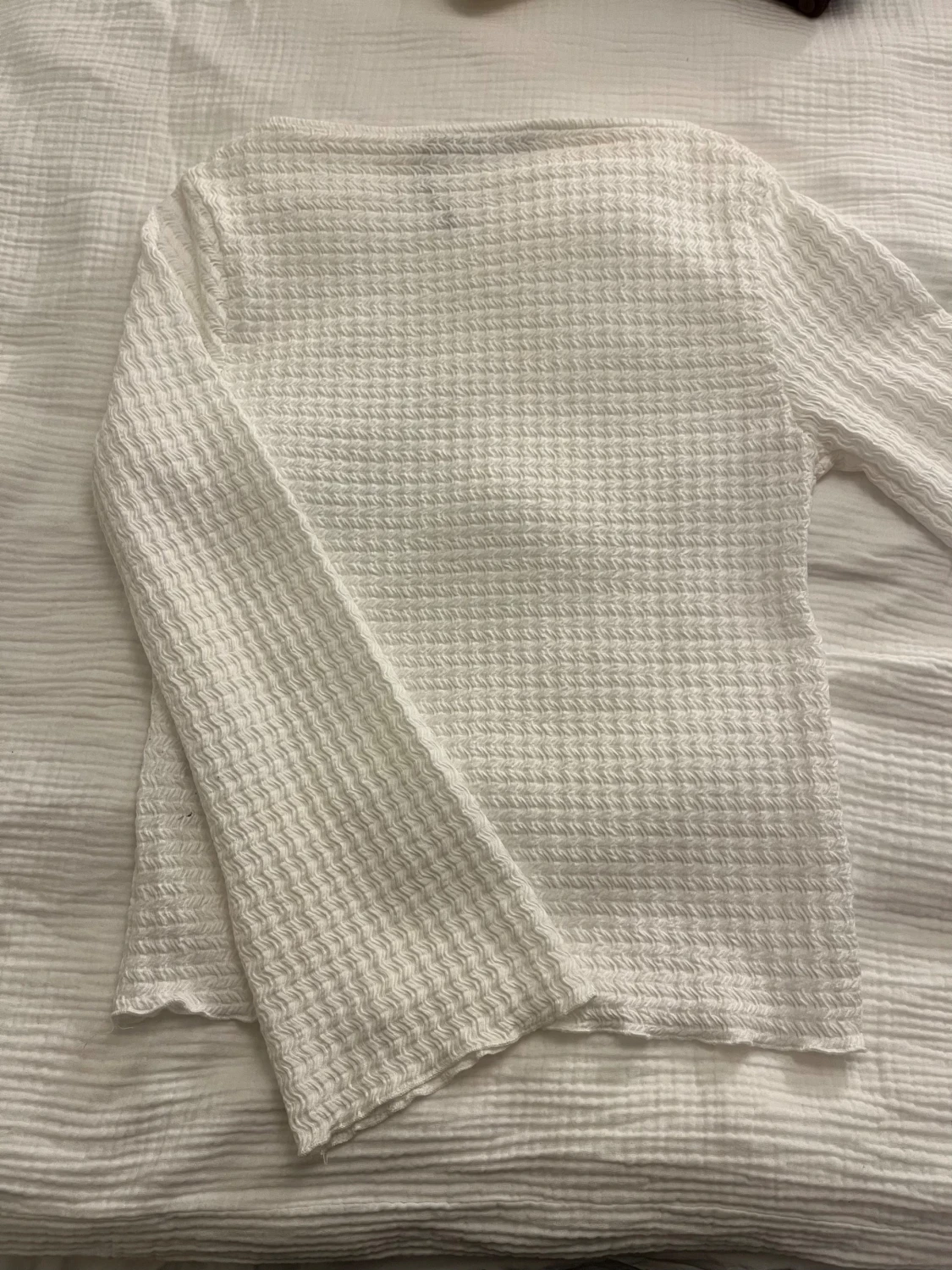 Vit långärmad tröja med vida armar Lager 157