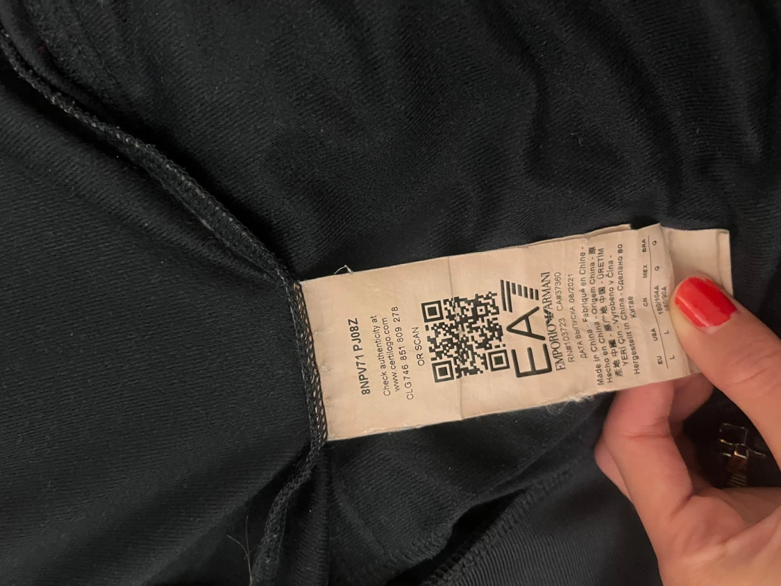 Svart jacka från Emporio Armani EA7 - 2