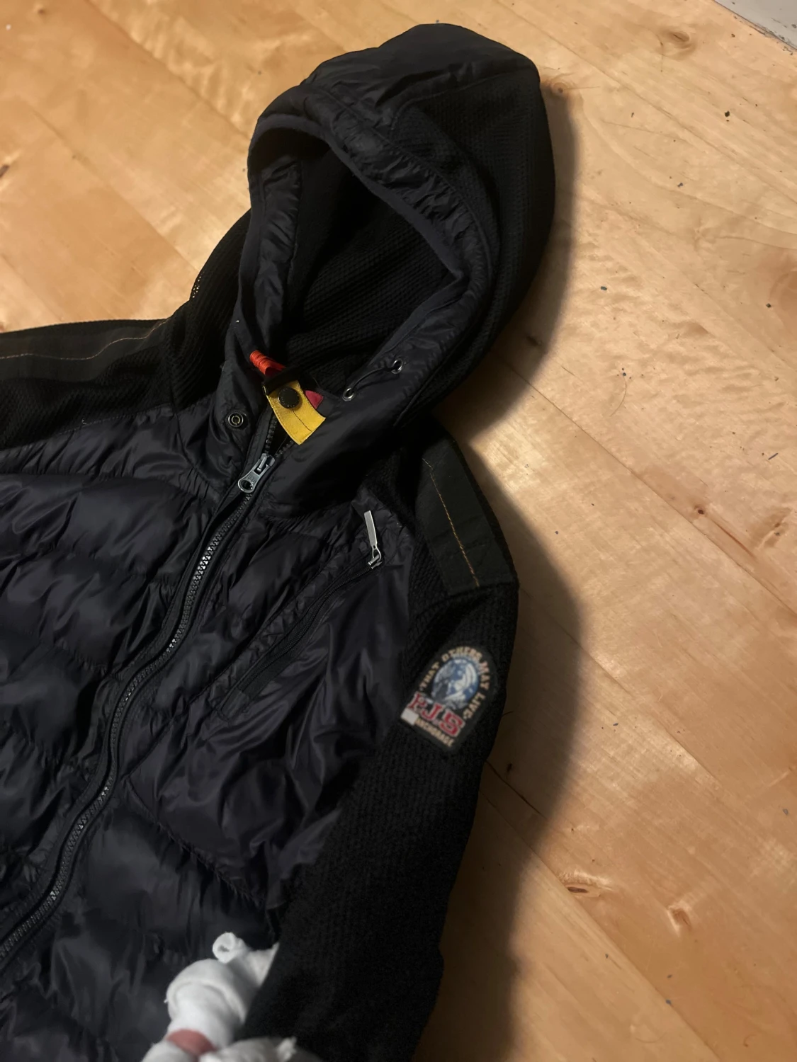 Svart pufferjacka från Parajumpers - 1