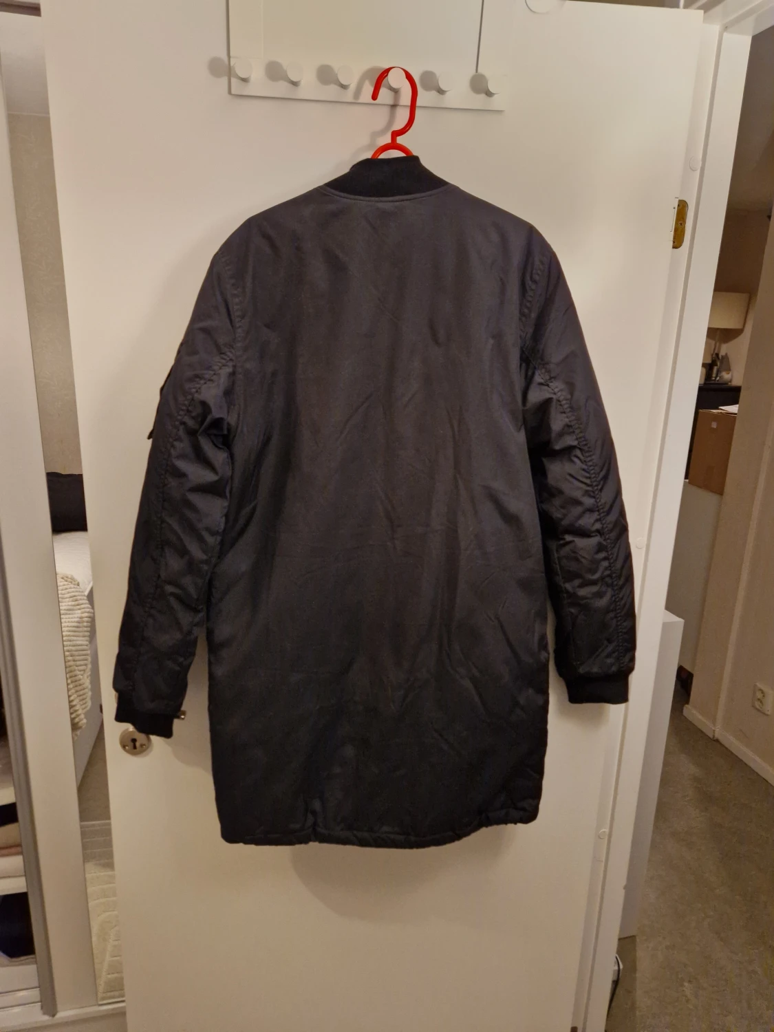 Oanvänd Höstjacka storlek S - 1