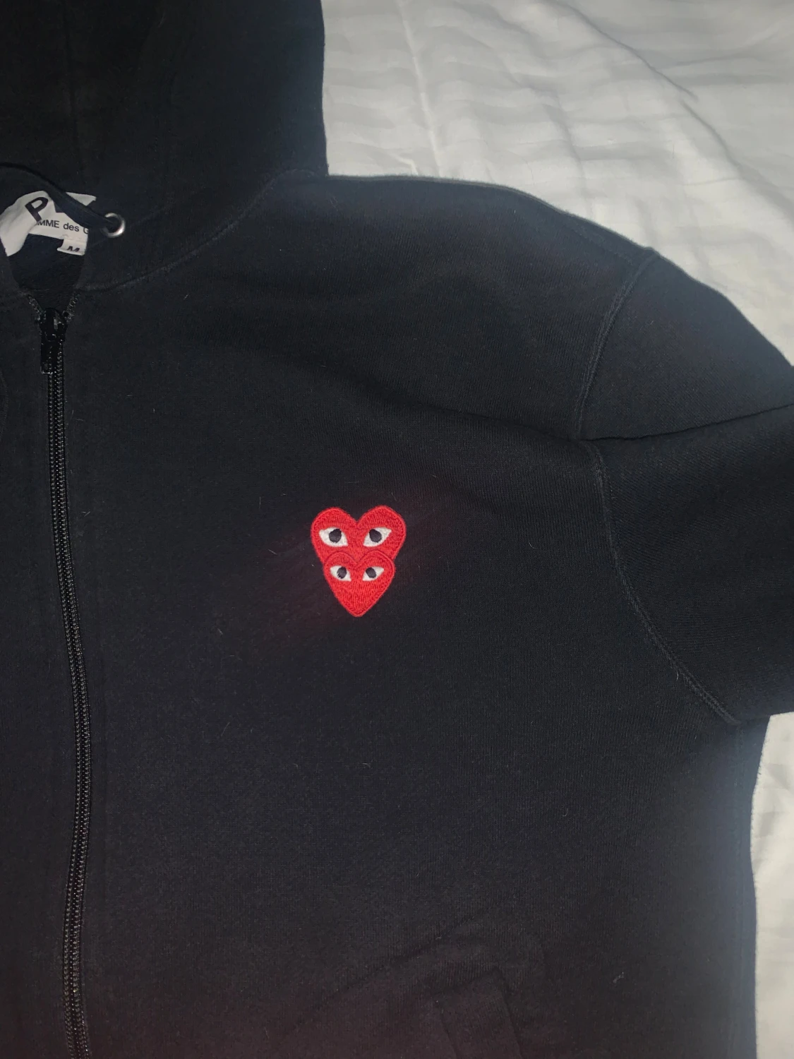 Svart hoodie Comme des Garçons Play M - 1