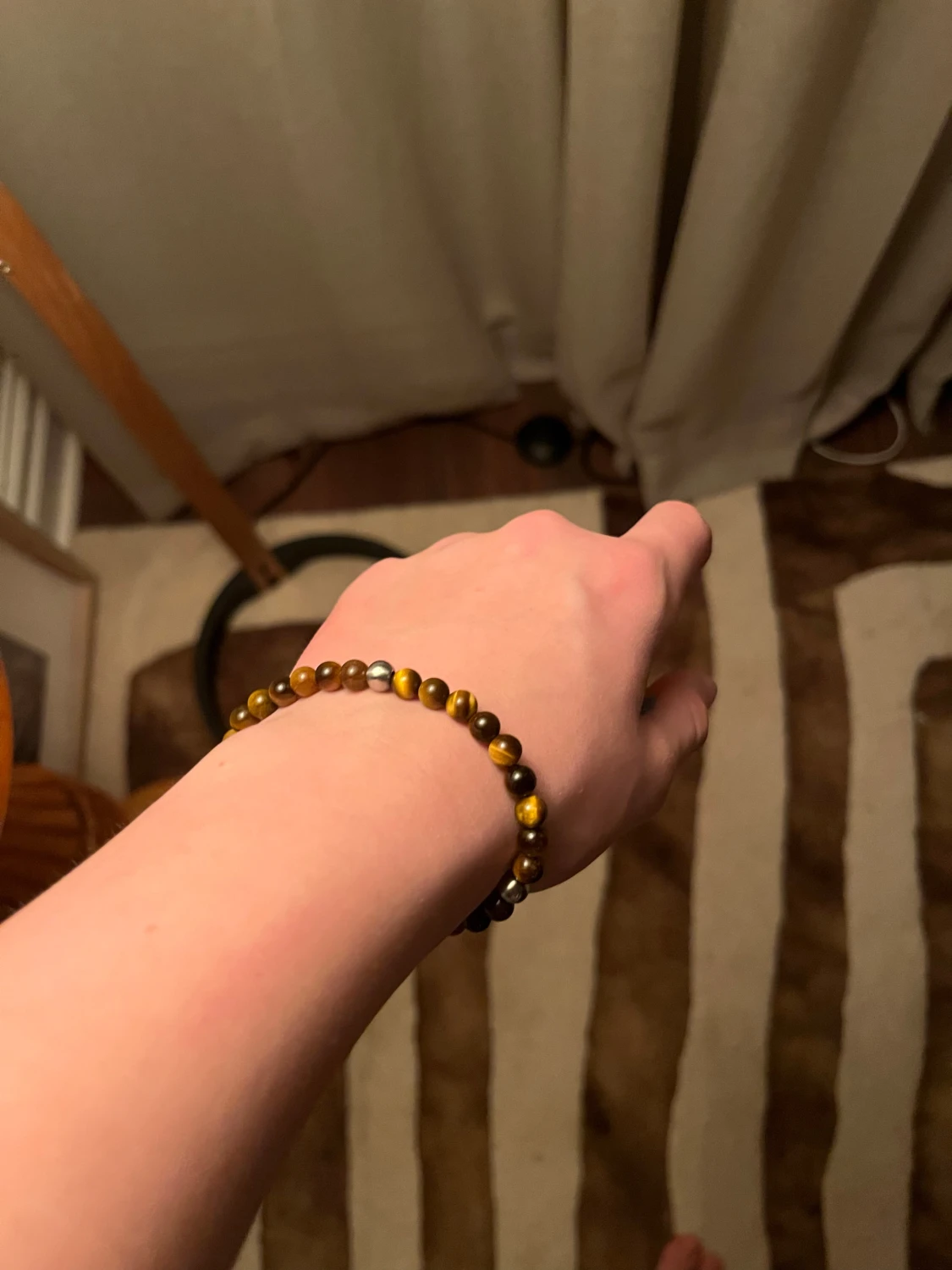  Två riktigt schyssta armband +1 kristall på köpt 