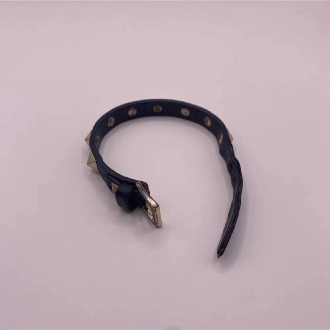 Svart valentino armband  - 1