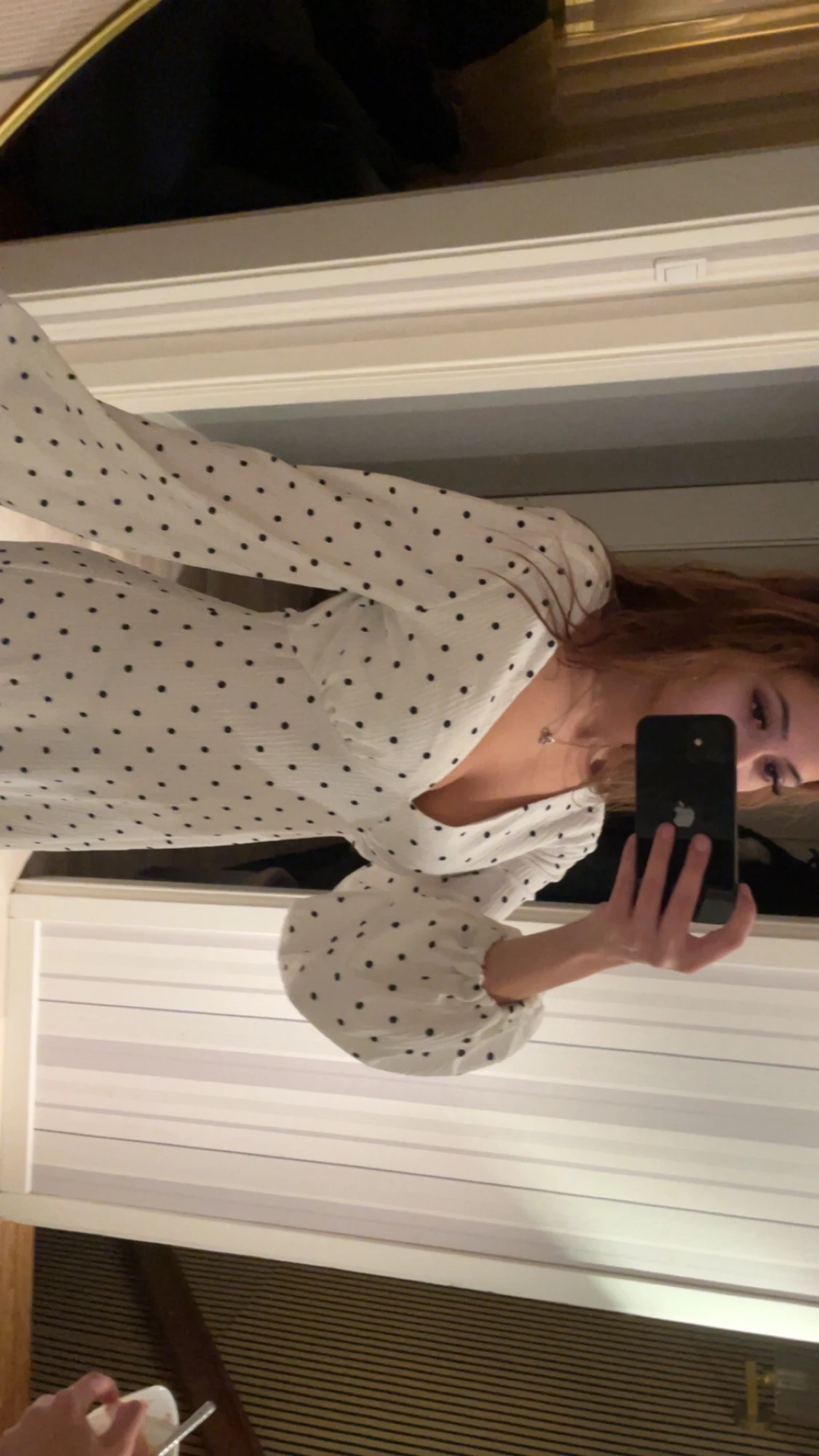 Vit maxiklänning med svarta prickar NA-KD - 5