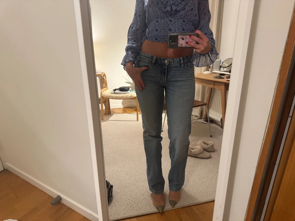 Zara lågmidjade ljusblå jeans