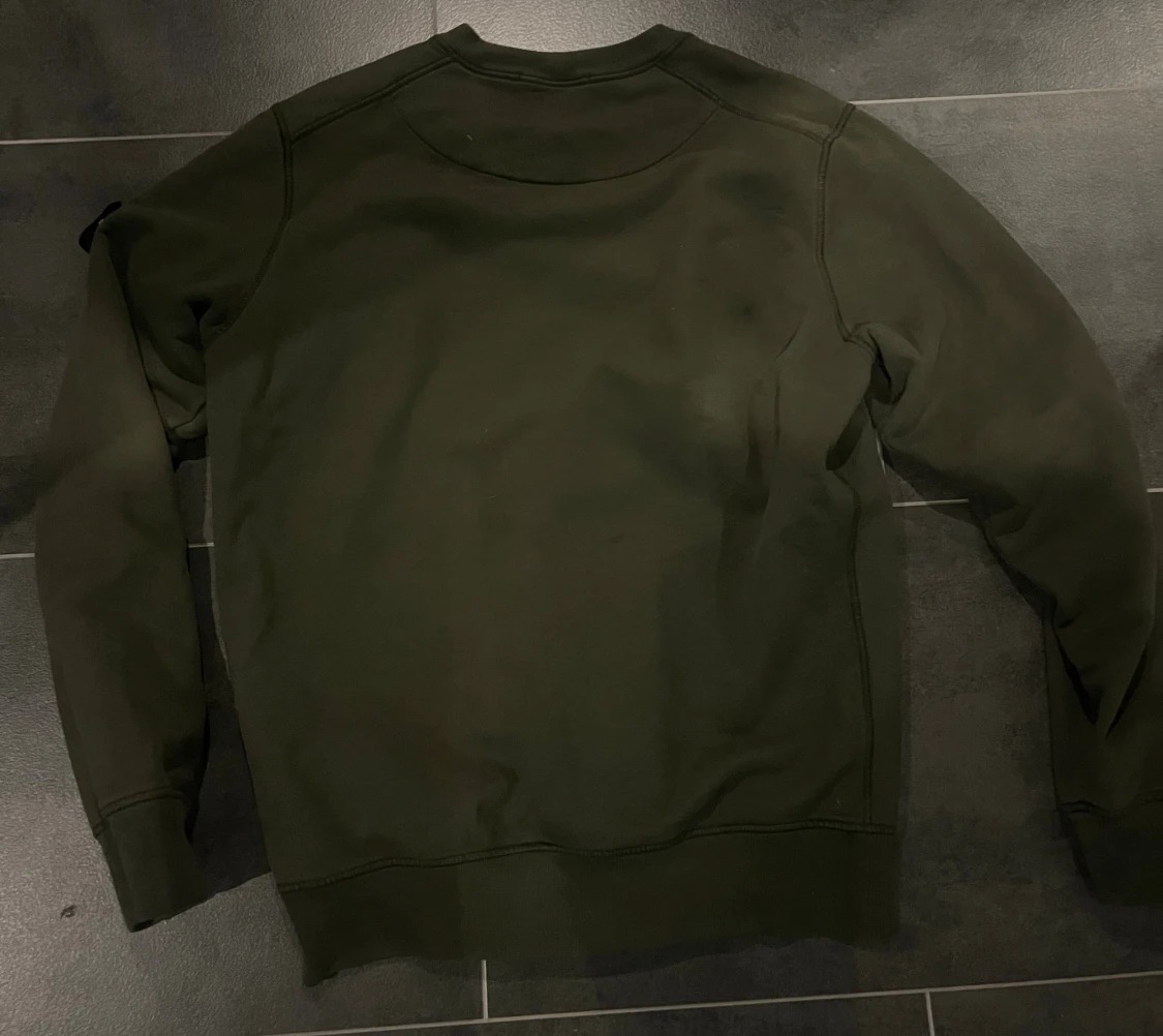 Mörkgrön Stone Island sweatshirt - 4