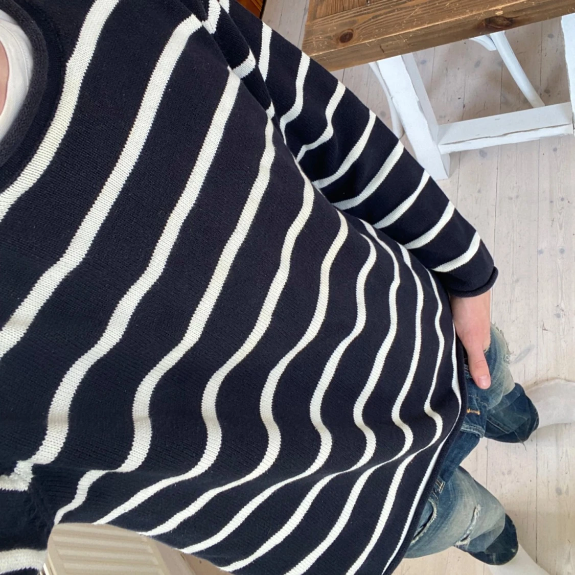 Randig stickad tröja - 1