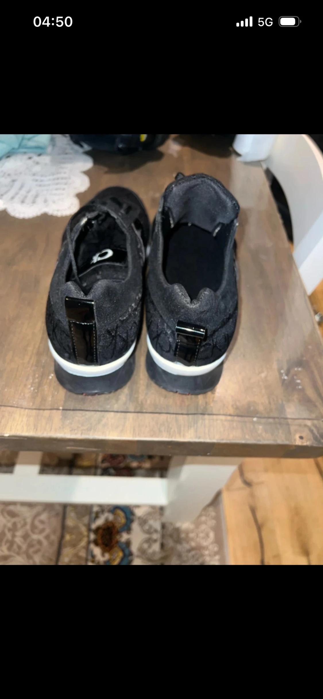 Svarta Calvin Klein sneakers med logga - 1