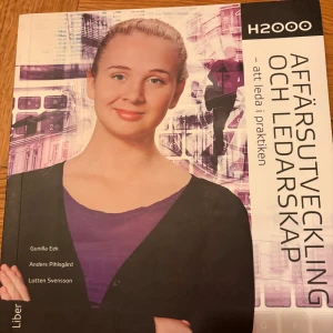 Affärsutveckling och ledarskap – att leda i praktiken - Perfekt för dig som vill lära dig om affärsutveckling, ledarskap och butiksdrift! Boken ger praktiska tips om att starta, driva och leda företag, med fokus på handel. Passar gymnasieelever och unga vuxna som vill förstå affärer och ledarskap på riktigt.