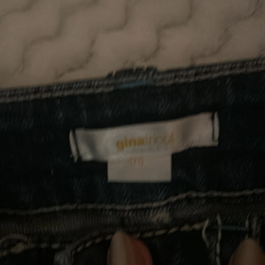 Mörkblå jeans från Gina Tricot - 2