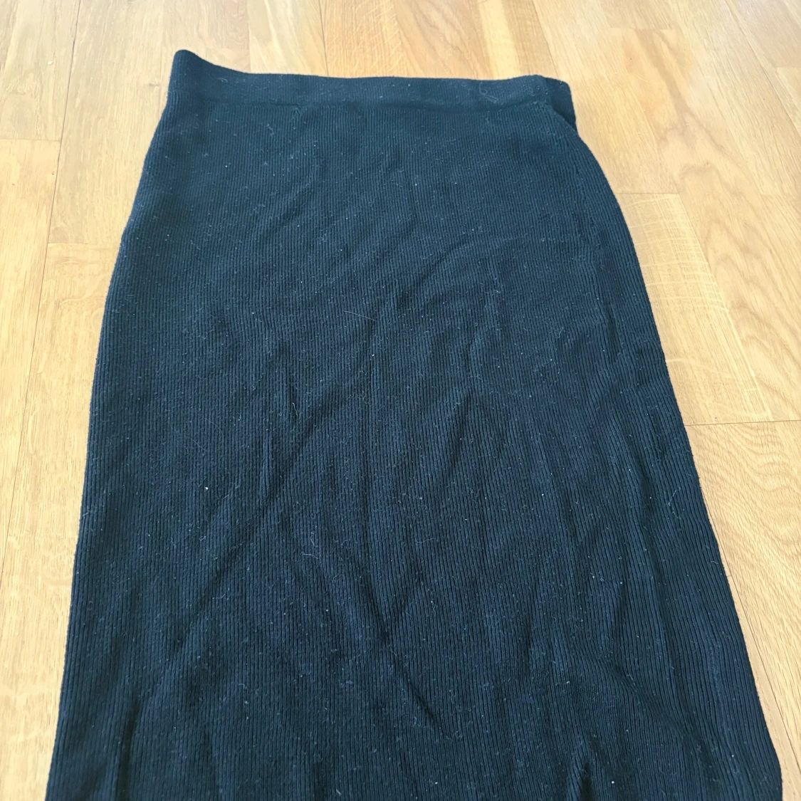 Svart ribbad långkjol från Esmara - 1