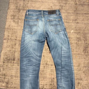 Tiger of Sweden jeans - Tiger of Sweden jeans i modellen pistolero. Storlek 29/32 hör av dig vid frågor