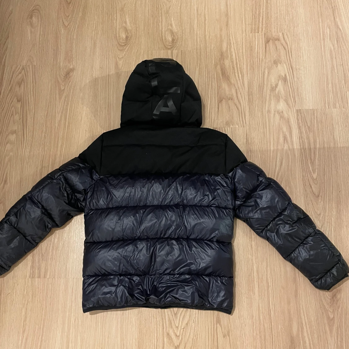 Svart pufferjacka från Replay - 1