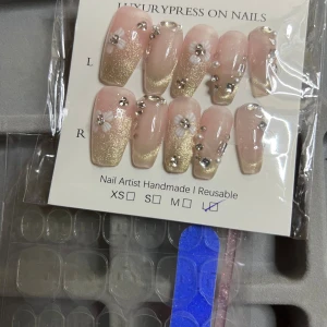 Lösnaglar - Fina handgjorda naglar