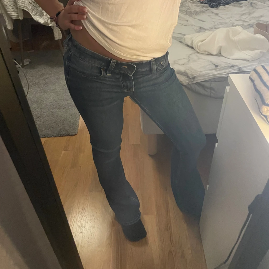 Mörkblå lowwaist bootcut jeans   - 1