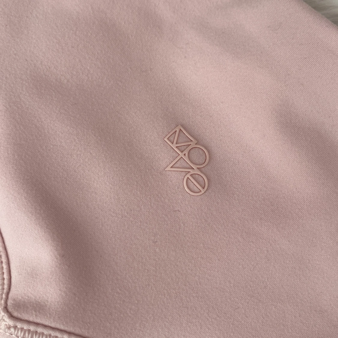 ljusrosa träningsbyxor  - 2