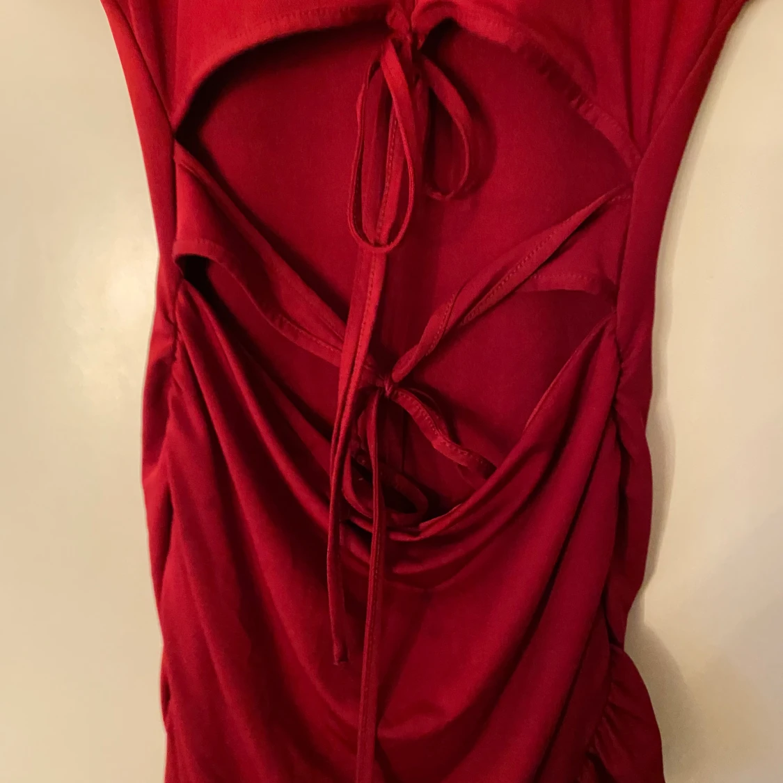 Röd omlottklänning med snörning från Shein - 2