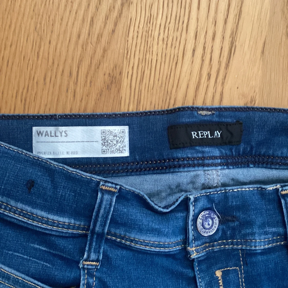 Blå slim jeans från Replay - 1