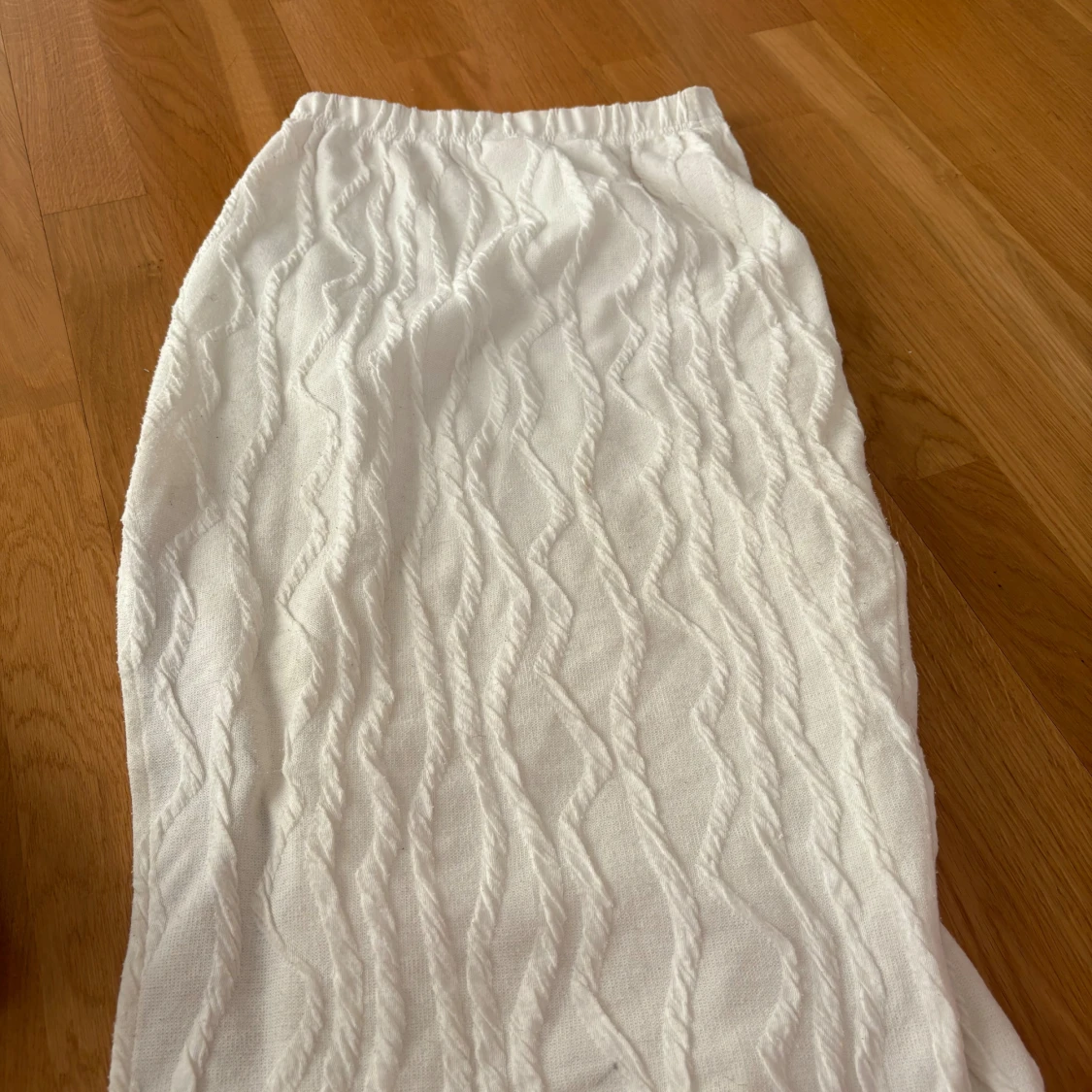 Vit långkjol från SHEIN i XS