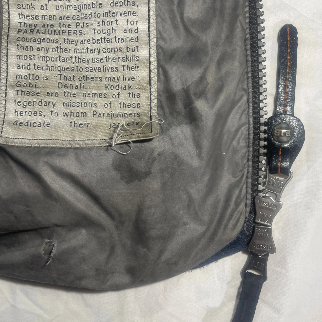 Svart dunväst från Parajumpers M - 4