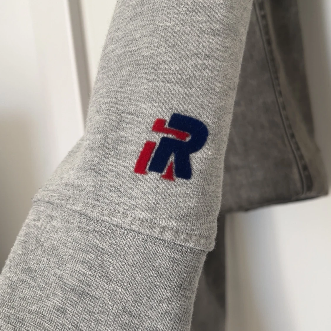 Grå sweatshirt från Replay - 2